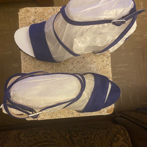 BRAND NEW, NEVER WORN, Nine West platform  sandals - Picture 8 of 8